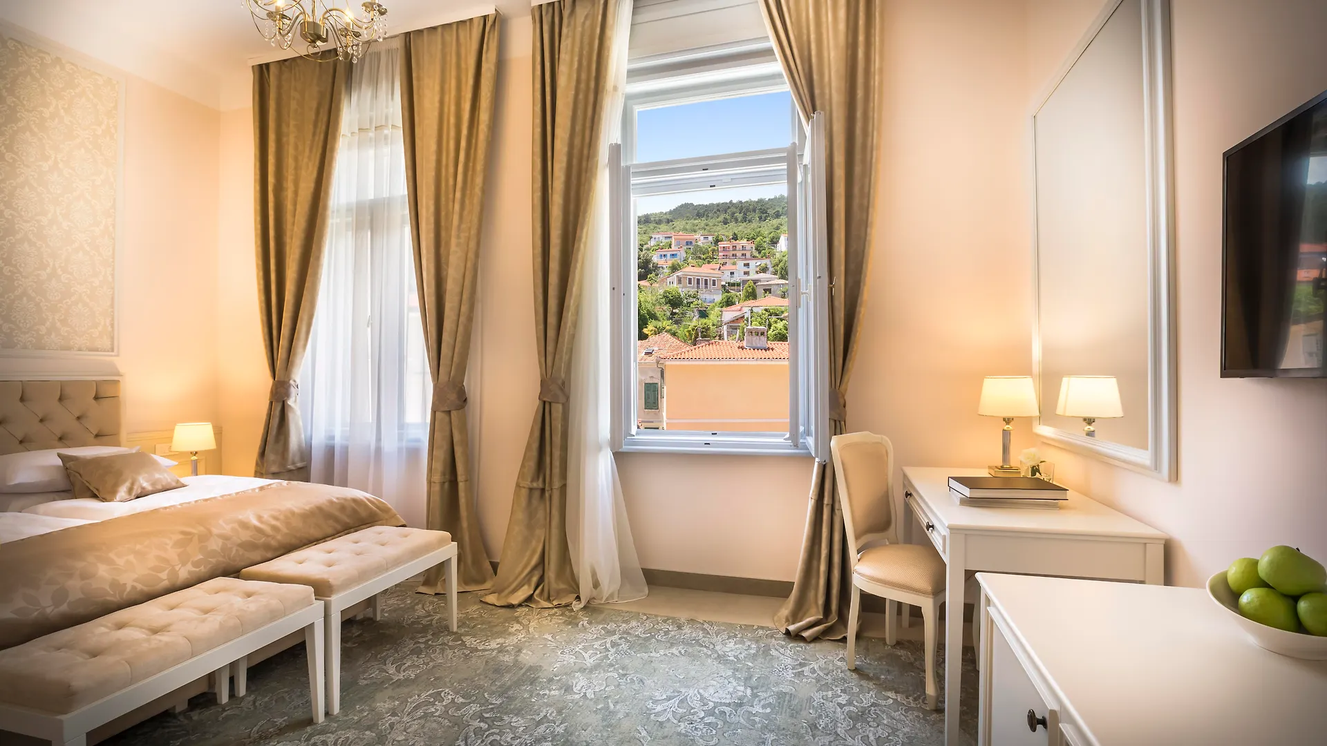 Hotel Bellevue - Liburnia Abbazia 4*,  Croazia